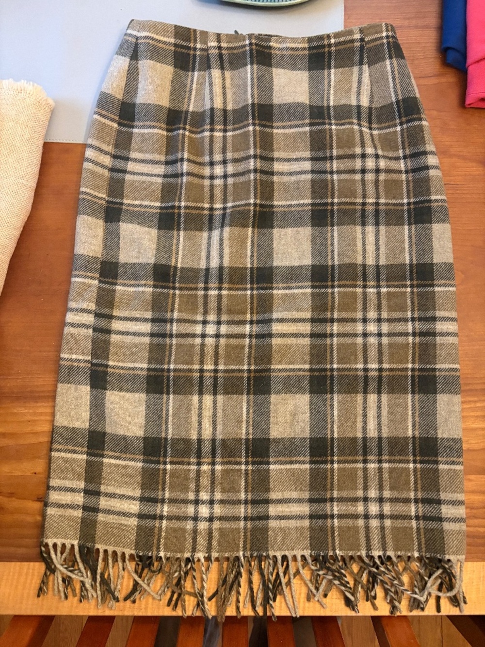 J. McLaughlin Vintage 100% Wool Plaid Fringe Wrap Skirt Size 6 Made in Canada